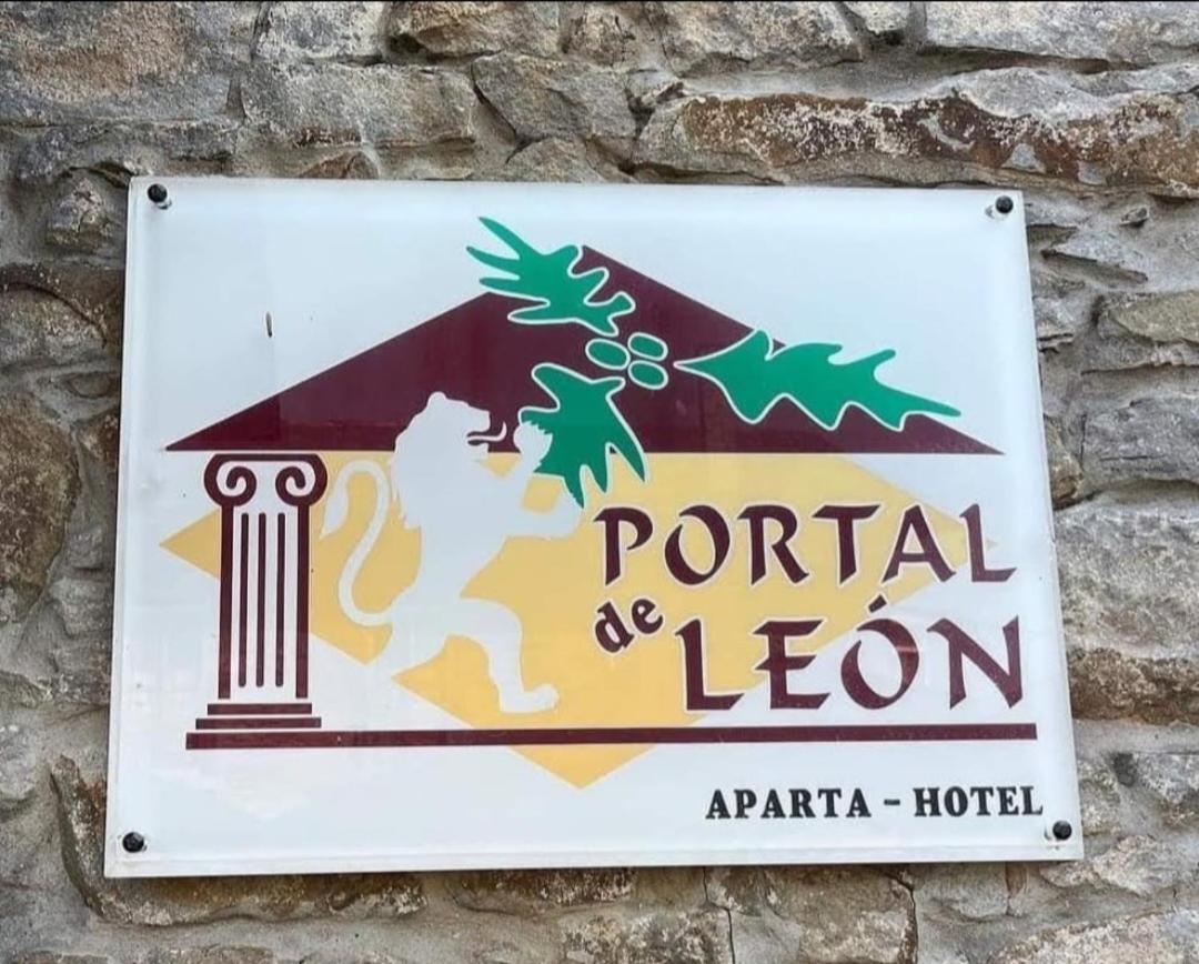 Apartahotel Portal De Leon Caboalles de Abajo ภายนอก รูปภาพ